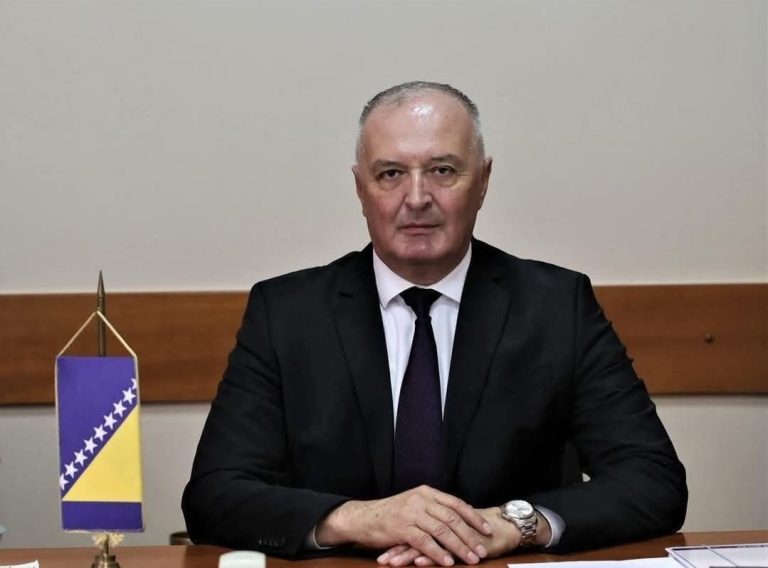 Odgovor koji se čekao: Helez pomeo Avdićeve konstrukcije – ‘Dosta je bilo crtanja meta i sijanja straha