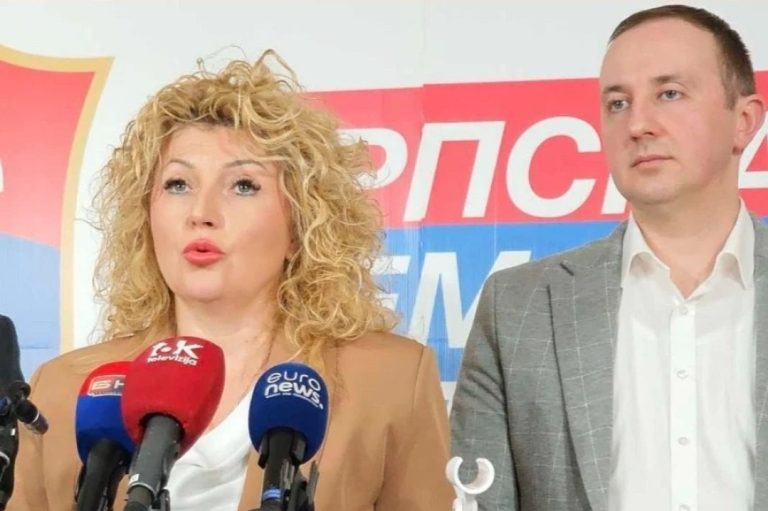 Udar na najranjivije: SDS tvrdi da je vlast kupovala glasove starih i iznemoglih osoba.