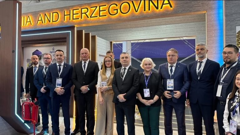 ​POKLON ILI PROPUST? Šta se krije iza odbijanja britanskih milijardi za projekte u BiH?