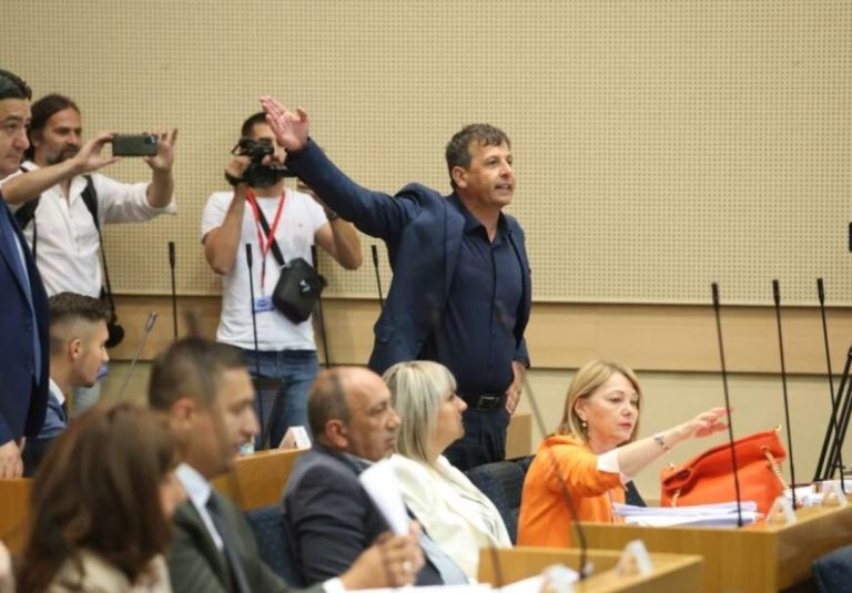 VUKANOVIĆ RASKRINKAO TRIVIĆKINOG PULENA: “Bivša uzdanica PDP-a sada namjerno provocira narod!”