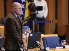 Miletić Čoviću: “Sad ću Vam nabrojati šta ste to Vi!” – Nastavak napetosti u parlamentarnim klupama