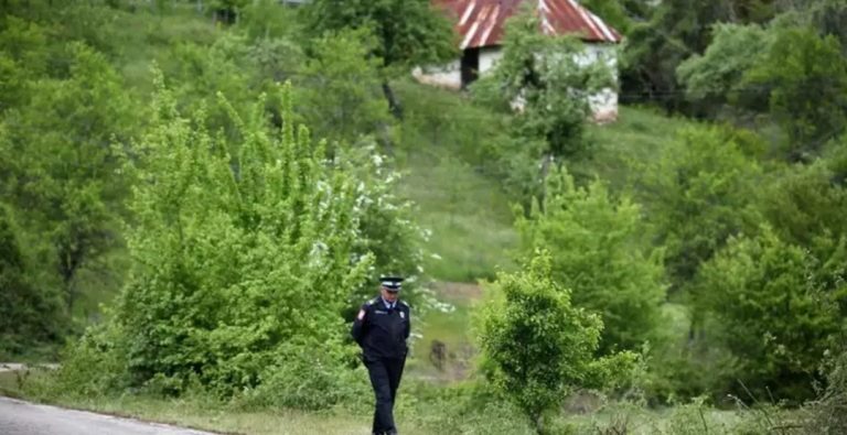 ​Srebrenica: Pronađeno tijelo muškarca u njivi, policija vrši uviđaj