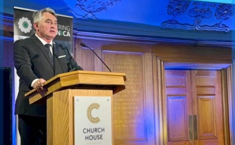 ​”Mir bez pravde je samo pauza prije novog sukoba!” Žestok govor Željka Komšića u Londonu