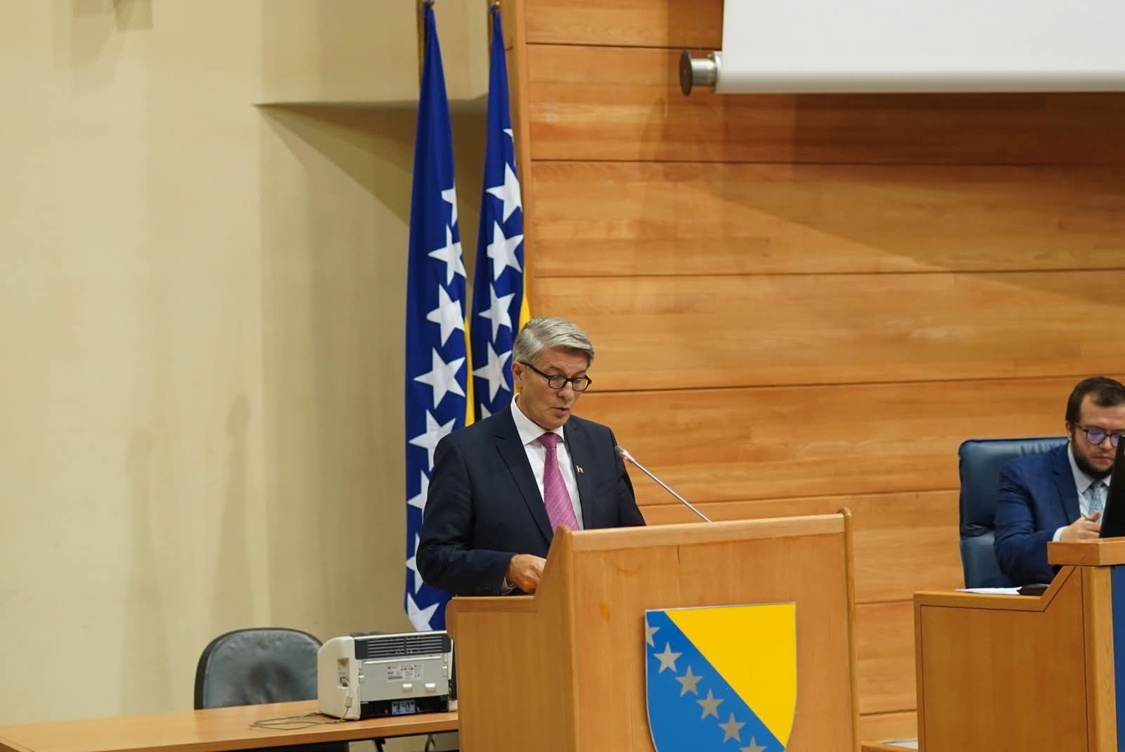 Mostarski okršaj: Šta stoji iza oštre retorike između Mehmedovića i Čovićevih saradnika?