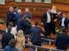 Incident u Skupštini Kosova: Zastupnica gađala Kurtija jajima