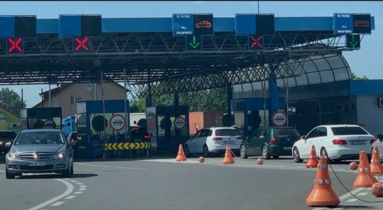 ​Uhapšen državljanin Mađarske: Policija ispod automobila pronašla skriveni teret