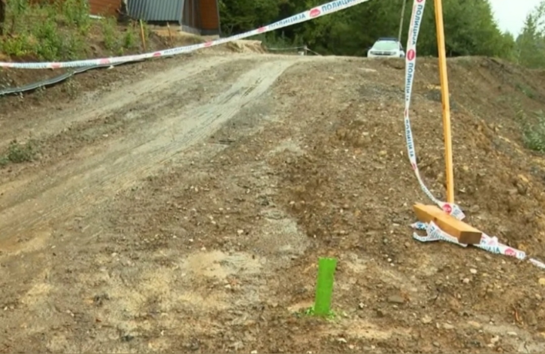 Skandal na Palama: Bagerima prekopano bošnjačko mezarje, polomljeni nišani