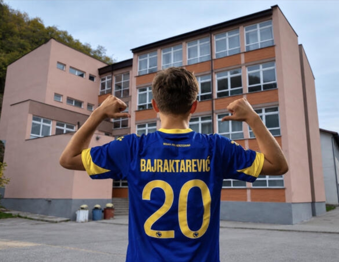 ​Nevjerovatan potez uprave škole u Srebrenici: Dres Zmajeva označen kao uvreda